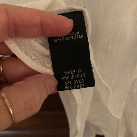 White top with back lace detail. SZ xlarge.  Cropped - Picture 6 of 12
